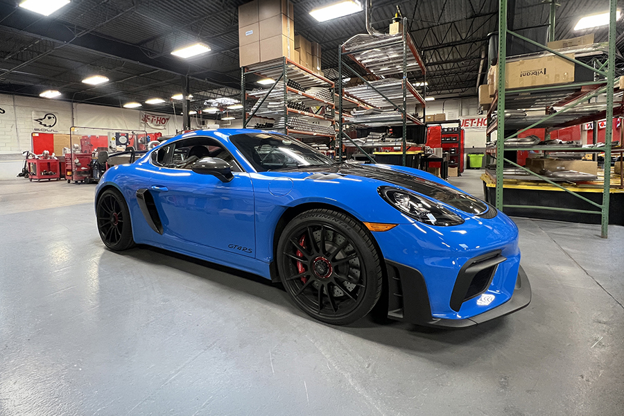 Porsche-Blue-Carousel